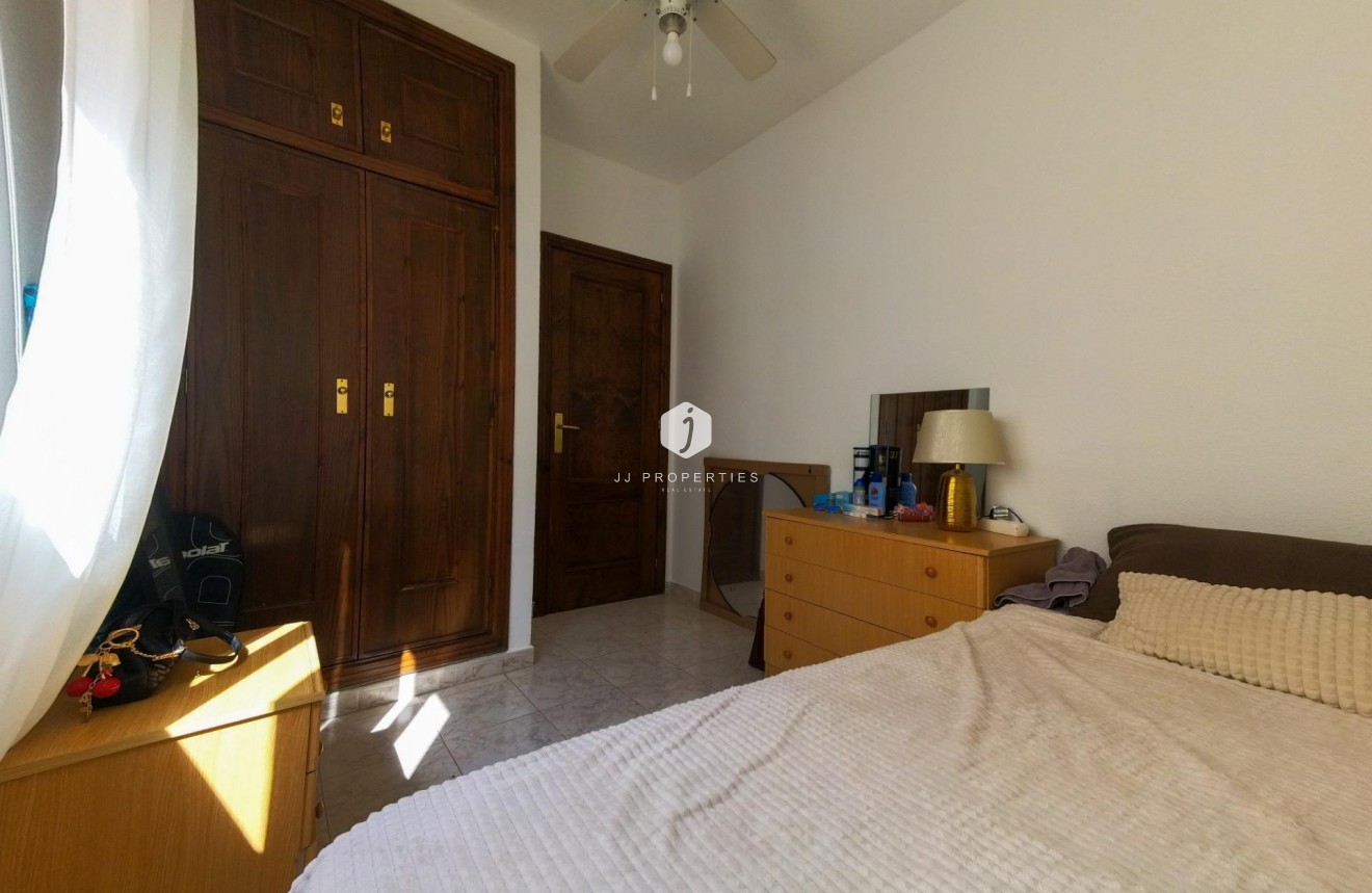 Segunda mano - Apartamento / piso -
Torrevieja - La Mata