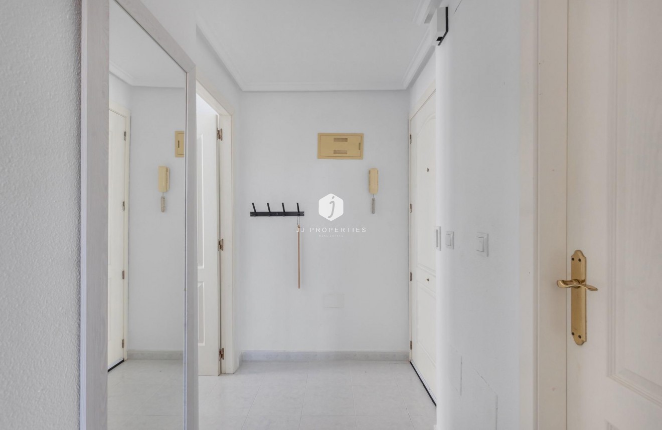 Segunda mano - Apartamento / piso -
Torrevieja - Torreblanca