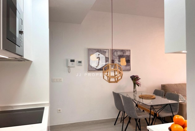 Segunda mano - Apartamento / piso -
Torrevieja - Playa del Cura