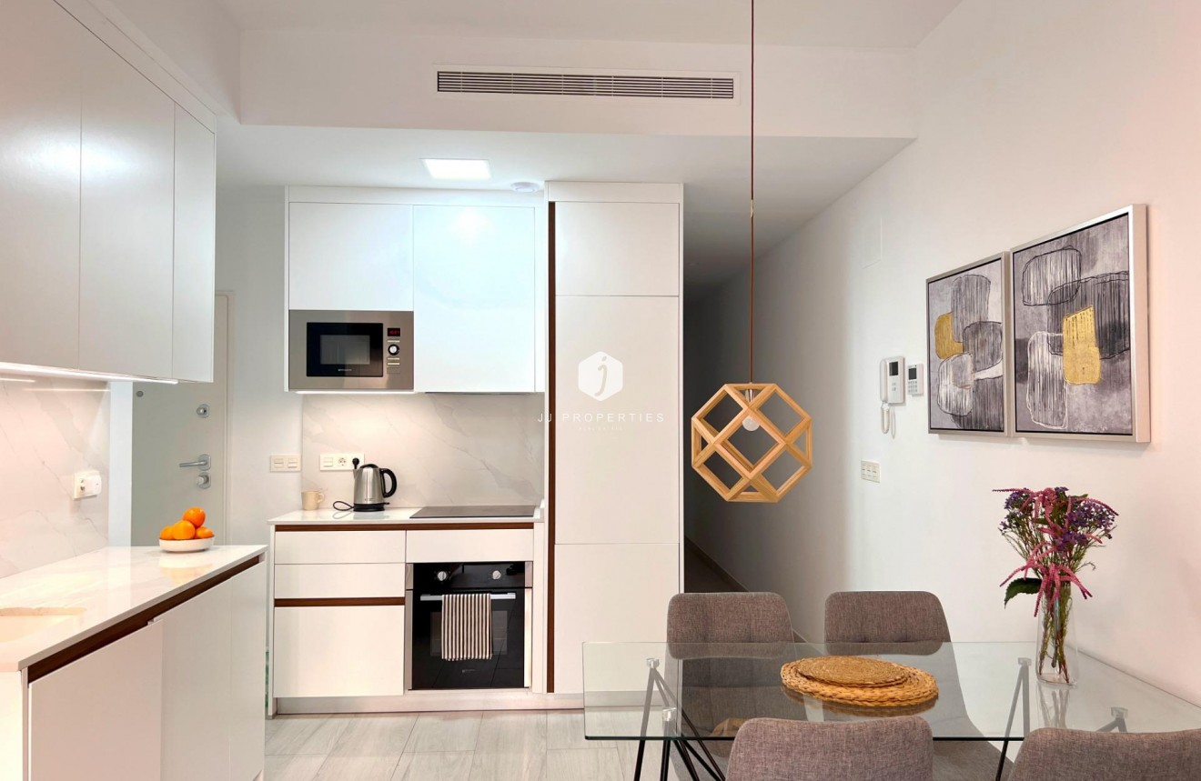 Segunda mano - Apartamento / piso -
Torrevieja - Playa del Cura