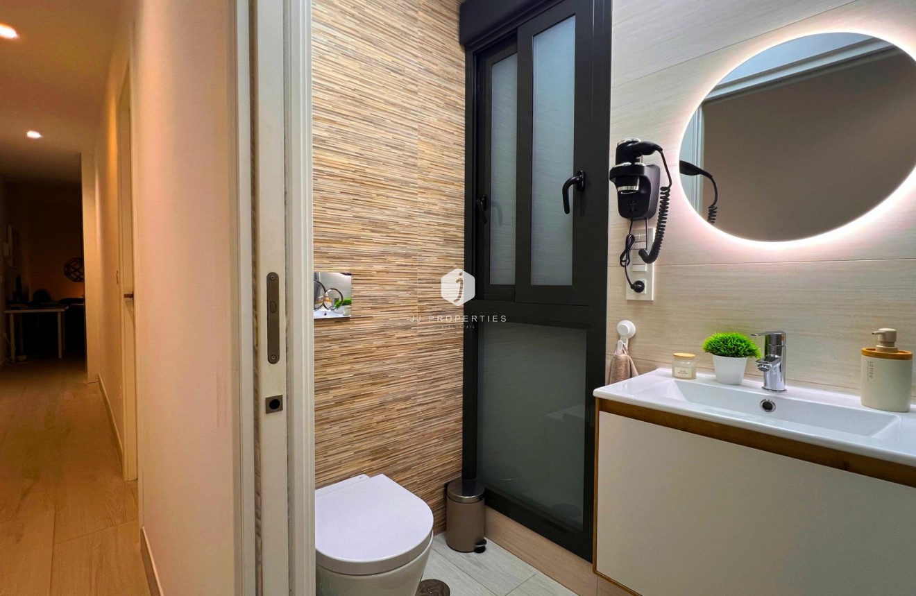 Segunda mano - Apartamento / piso -
Torrevieja - Playa del Cura