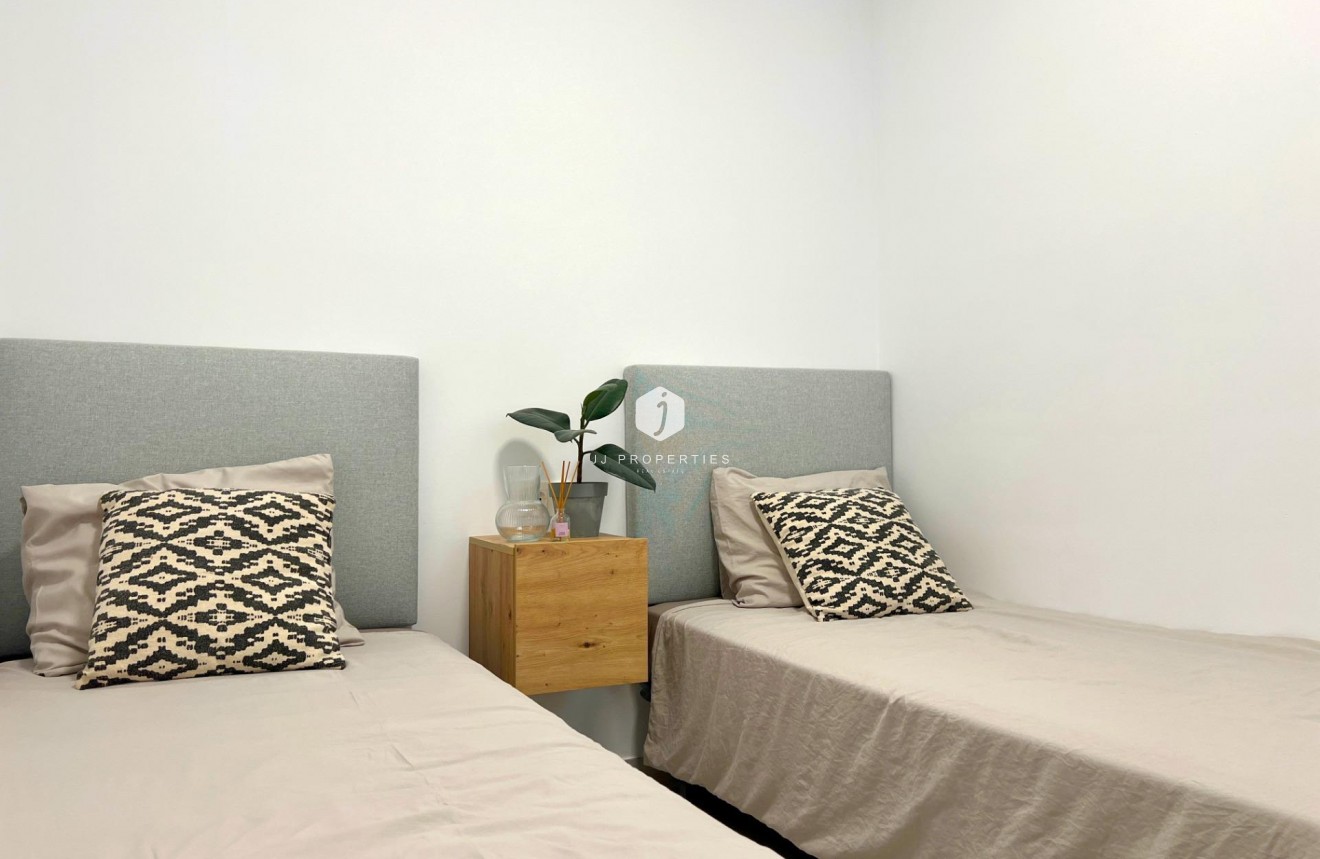 Segunda mano - Apartamento / piso -
Torrevieja - Playa del Cura