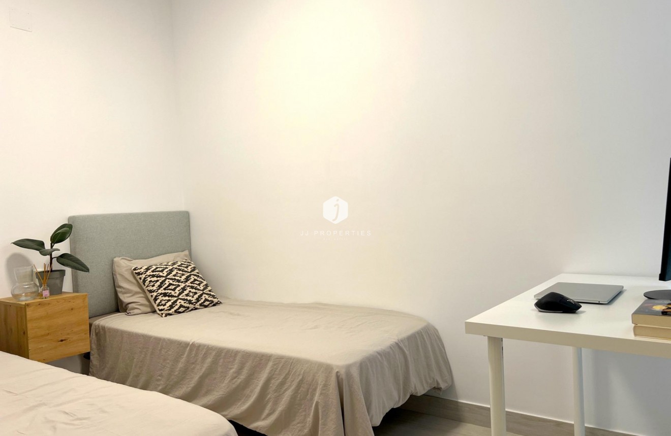 Segunda mano - Apartamento / piso -
Torrevieja - Playa del Cura