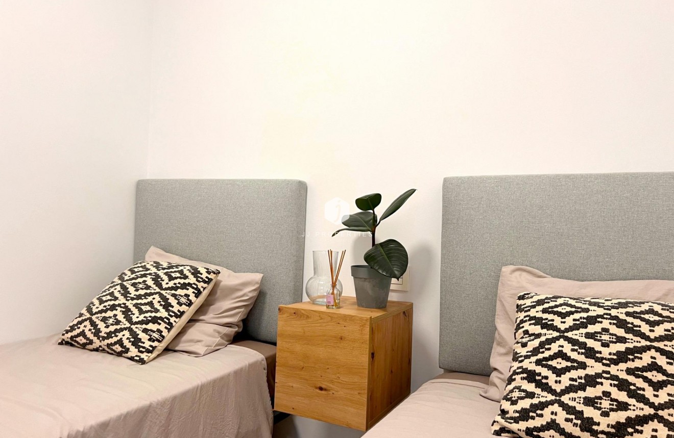 Segunda mano - Apartamento / piso -
Torrevieja - Playa del Cura