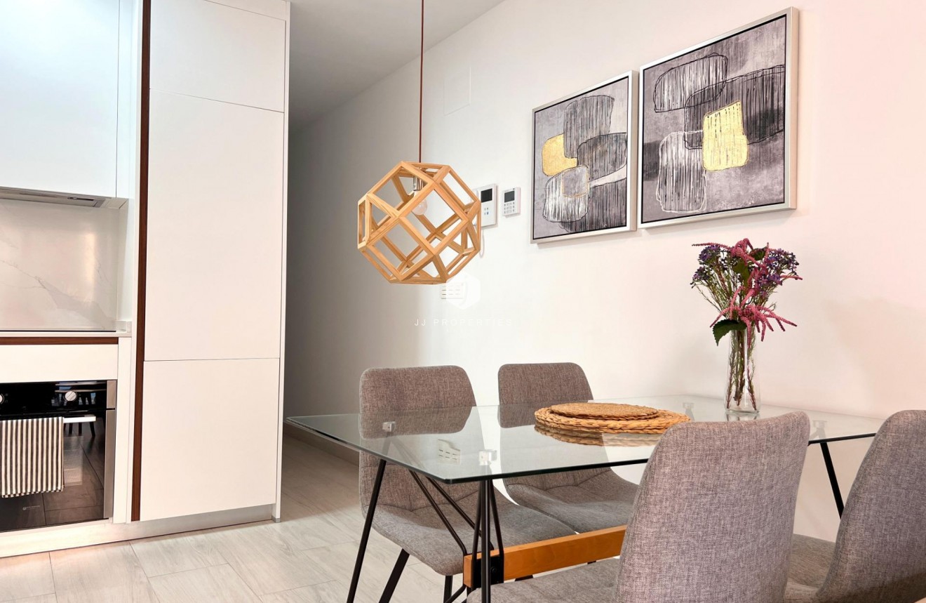 Segunda mano - Apartamento / piso -
Torrevieja - Playa del Cura