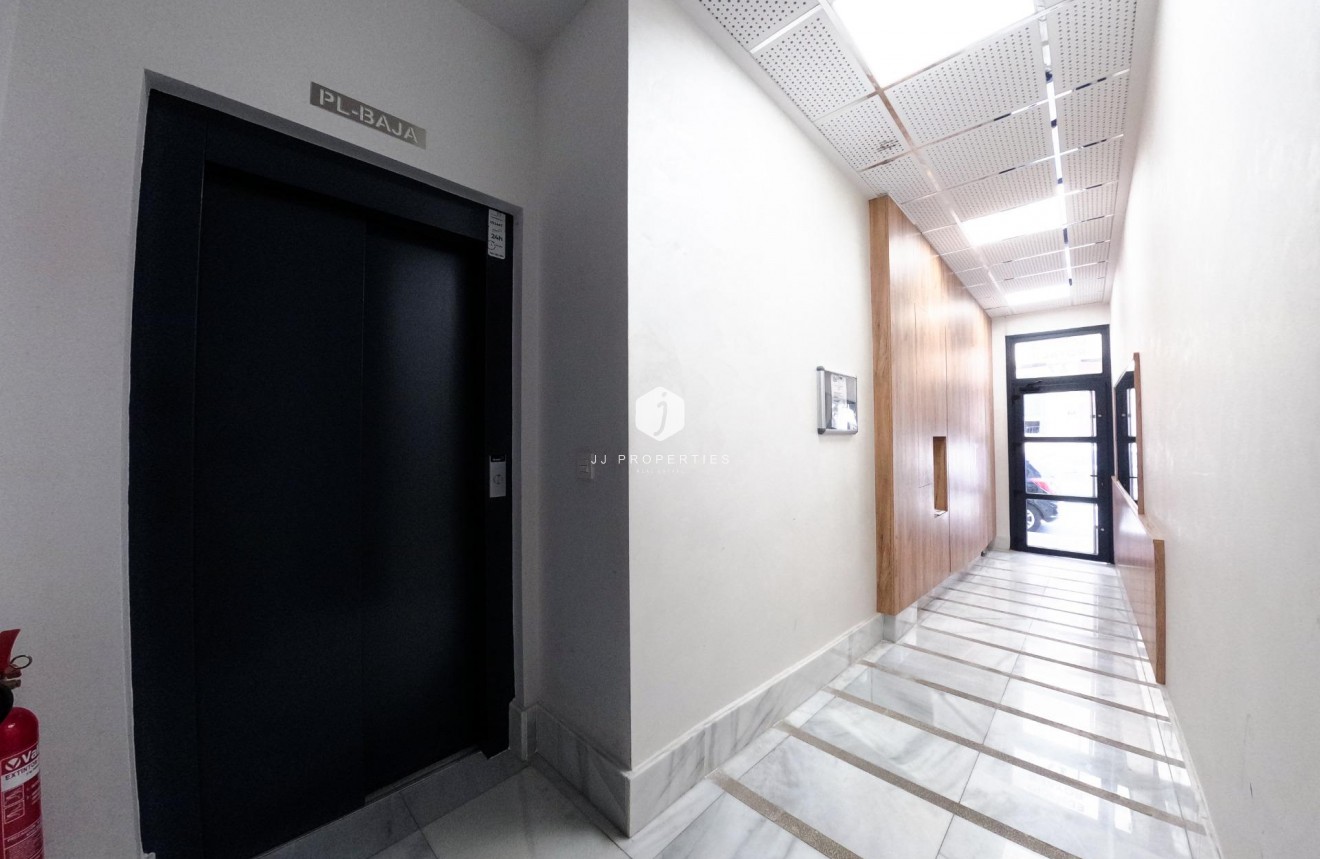 Segunda mano - Apartamento / piso -
Torrevieja - Playa del Cura