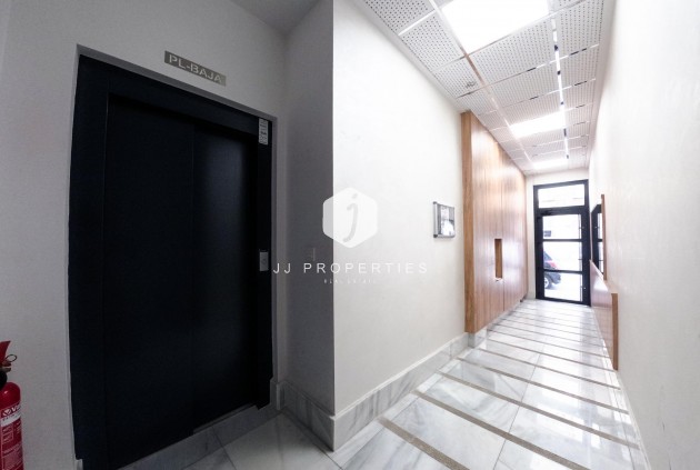 Segunda mano - Apartamento / piso -
Torrevieja - Playa del Cura