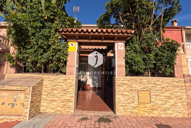 D'occasion - Chalet -
Torrevieja - El Acequión - Los Náufragos