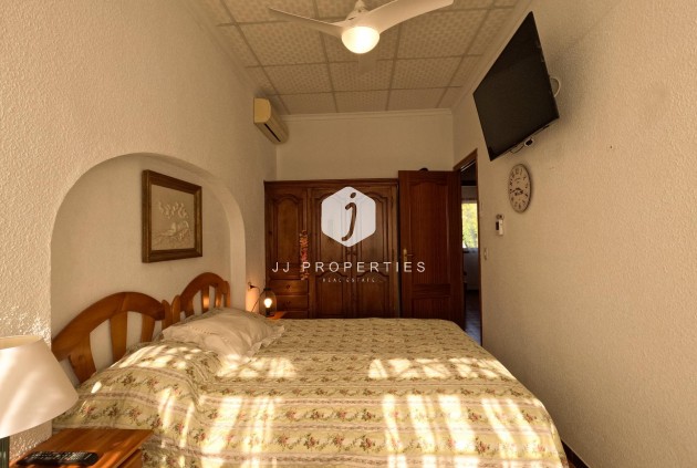 D'occasion - Chalet -
Torrevieja - El Acequión - Los Náufragos