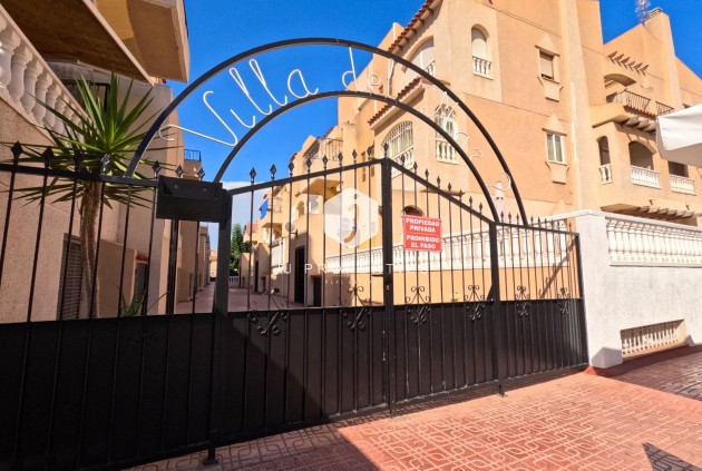 Aus zweiter Hand - Wohnung -
Torrevieja - Playa del Cura