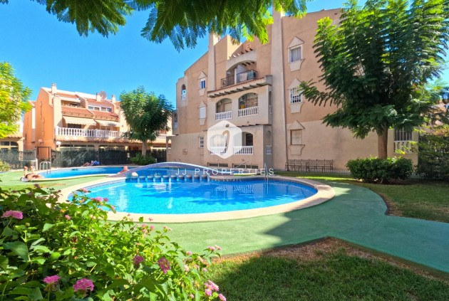 Aus zweiter Hand - Wohnung -
Torrevieja - Playa del Cura