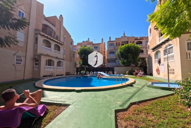 Aus zweiter Hand - Wohnung -
Torrevieja - Playa del Cura