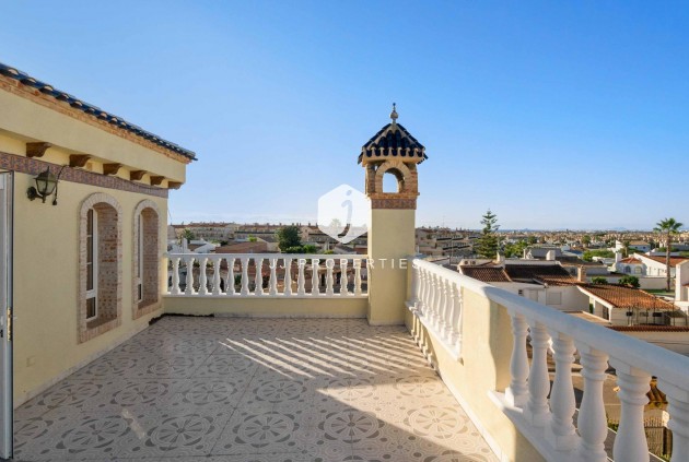 Tweedehands - Chalet -
Orihuela Costa - La Florida