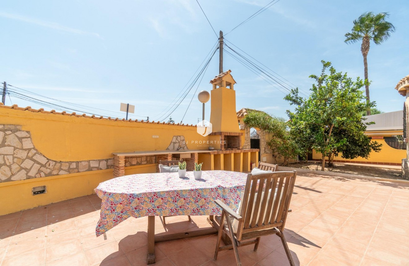 Tweedehands - Chalet -
Orihuela Costa - La Florida