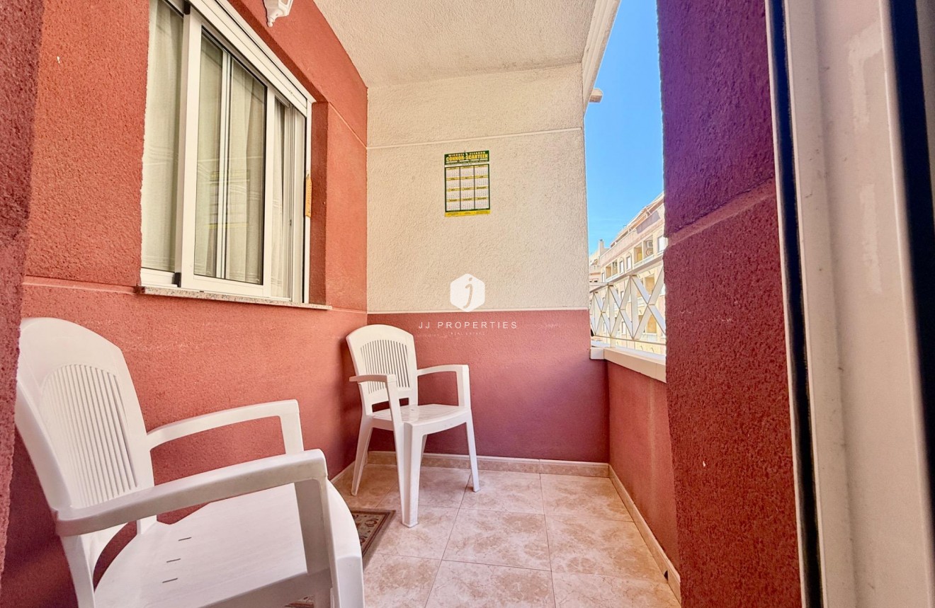 Segunda mano - Apartamento / piso -
Torrevieja - Centro