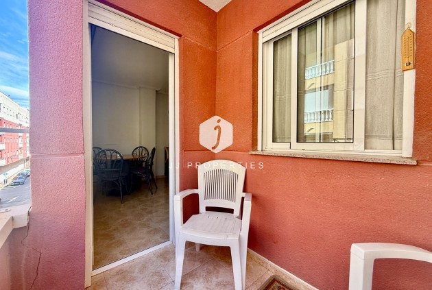 Segunda mano - Apartamento / piso -
Torrevieja - Centro