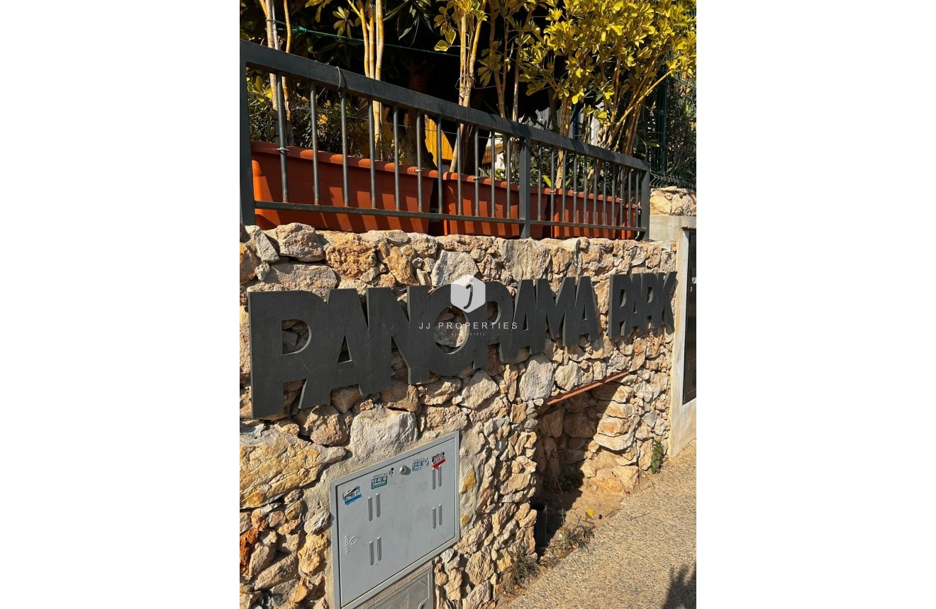 Segunda mano - Apartamento / piso -
Torrevieja - Punta prima