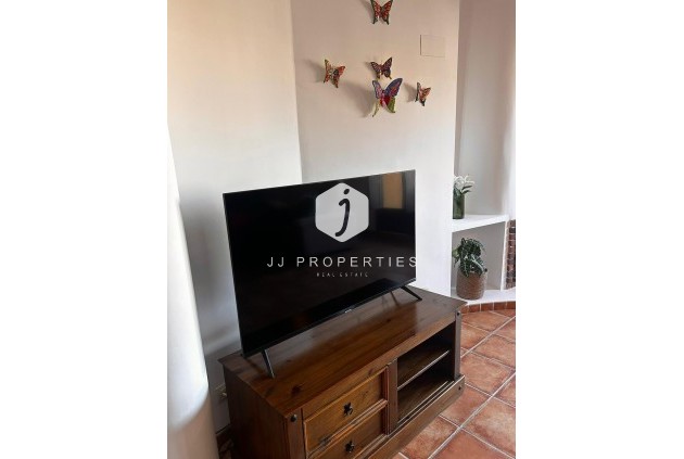 Segunda mano - Apartamento / piso -
Torrevieja - Punta prima