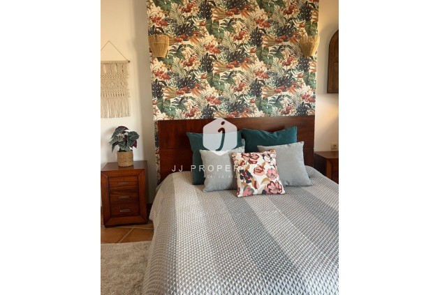 Segunda mano - Apartamento / piso -
Torrevieja - Punta prima