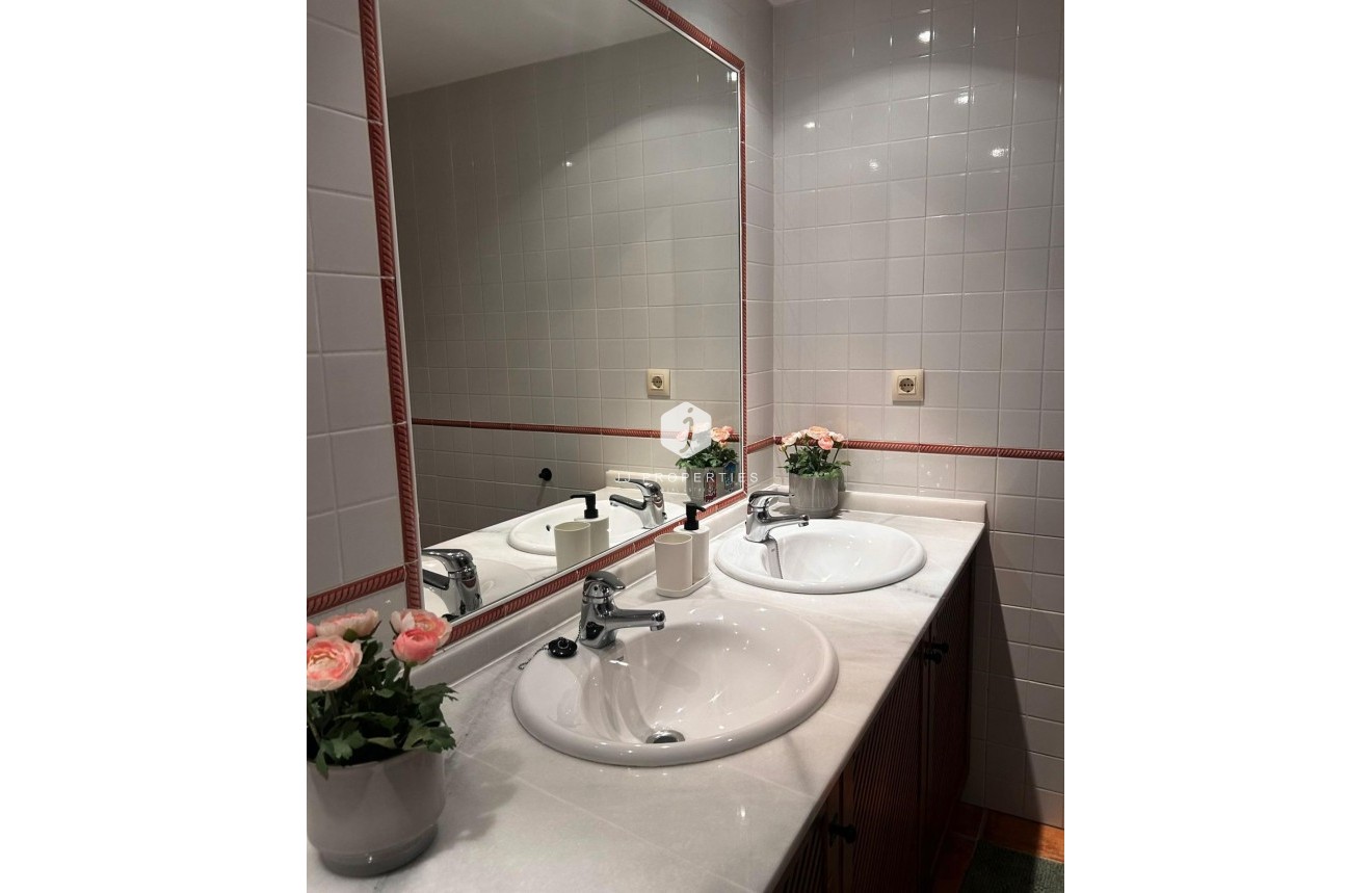 Segunda mano - Apartamento / piso -
Torrevieja - Punta prima