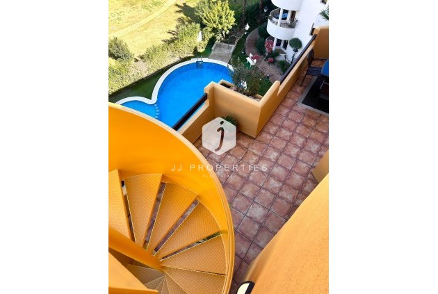 Segunda mano - Apartamento / piso -
Torrevieja - Punta prima