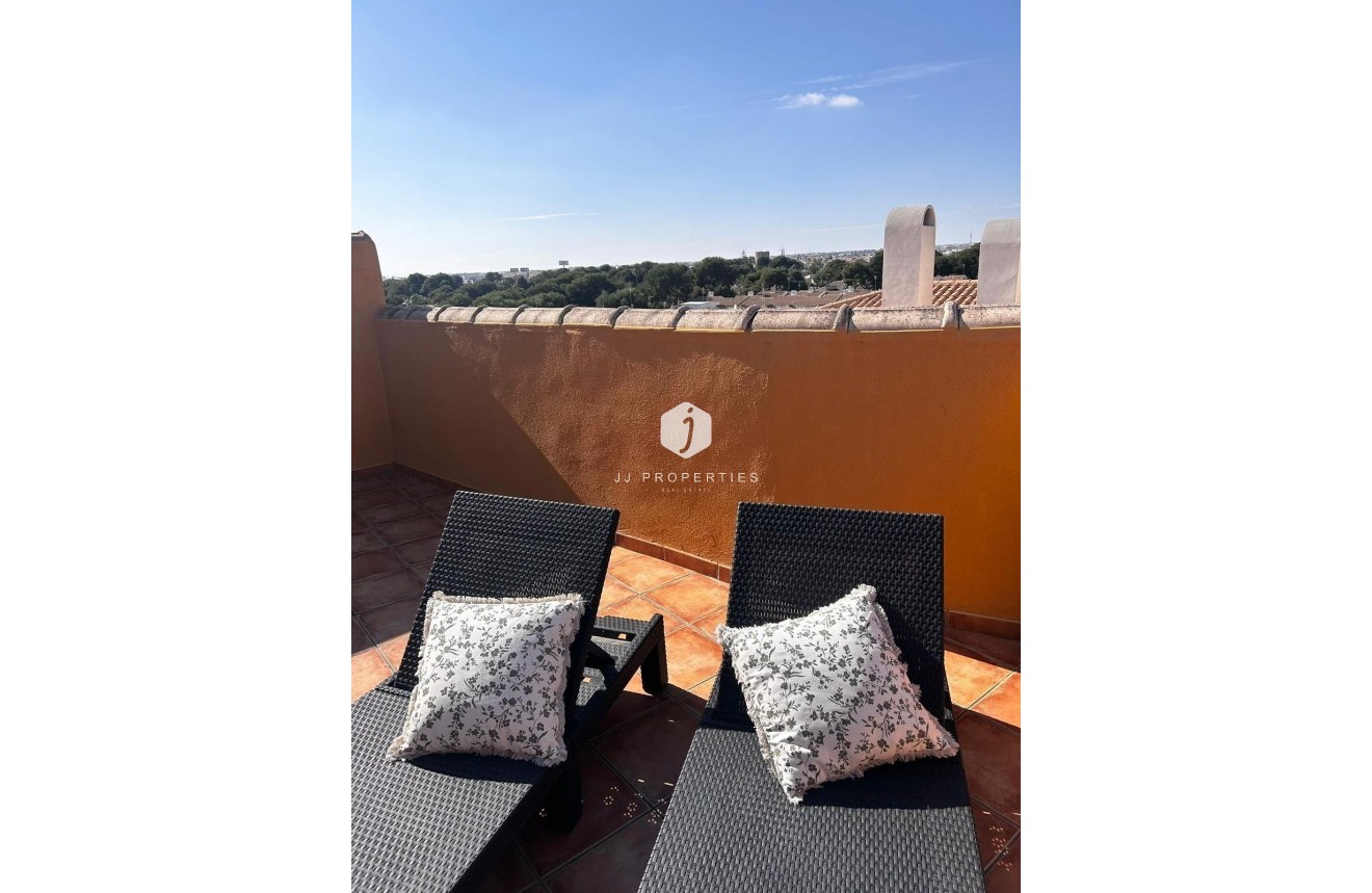 Segunda mano - Apartamento / piso -
Torrevieja - Punta prima