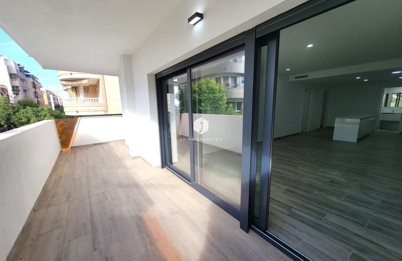 Segunda mano - Apartamento / piso -
Torrevieja - Playa del Cura