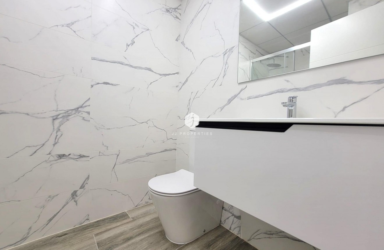 Segunda mano - Apartamento / piso -
Torrevieja - Playa del Cura