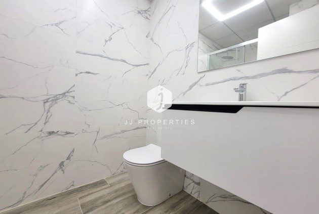 Segunda mano - Apartamento / piso -
Torrevieja - Playa del Cura