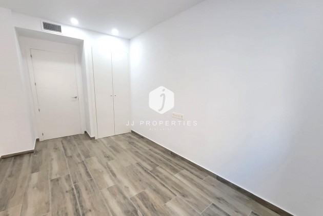 Segunda mano - Apartamento / piso -
Torrevieja - Playa del Cura