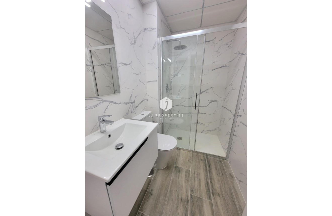 Segunda mano - Apartamento / piso -
Torrevieja - Playa del Cura