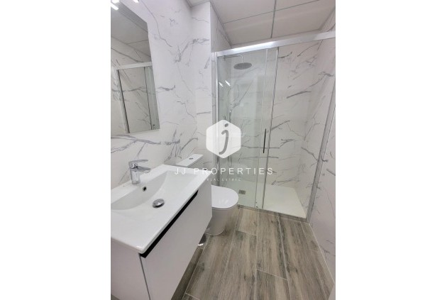 Segunda mano - Apartamento / piso -
Torrevieja - Playa del Cura