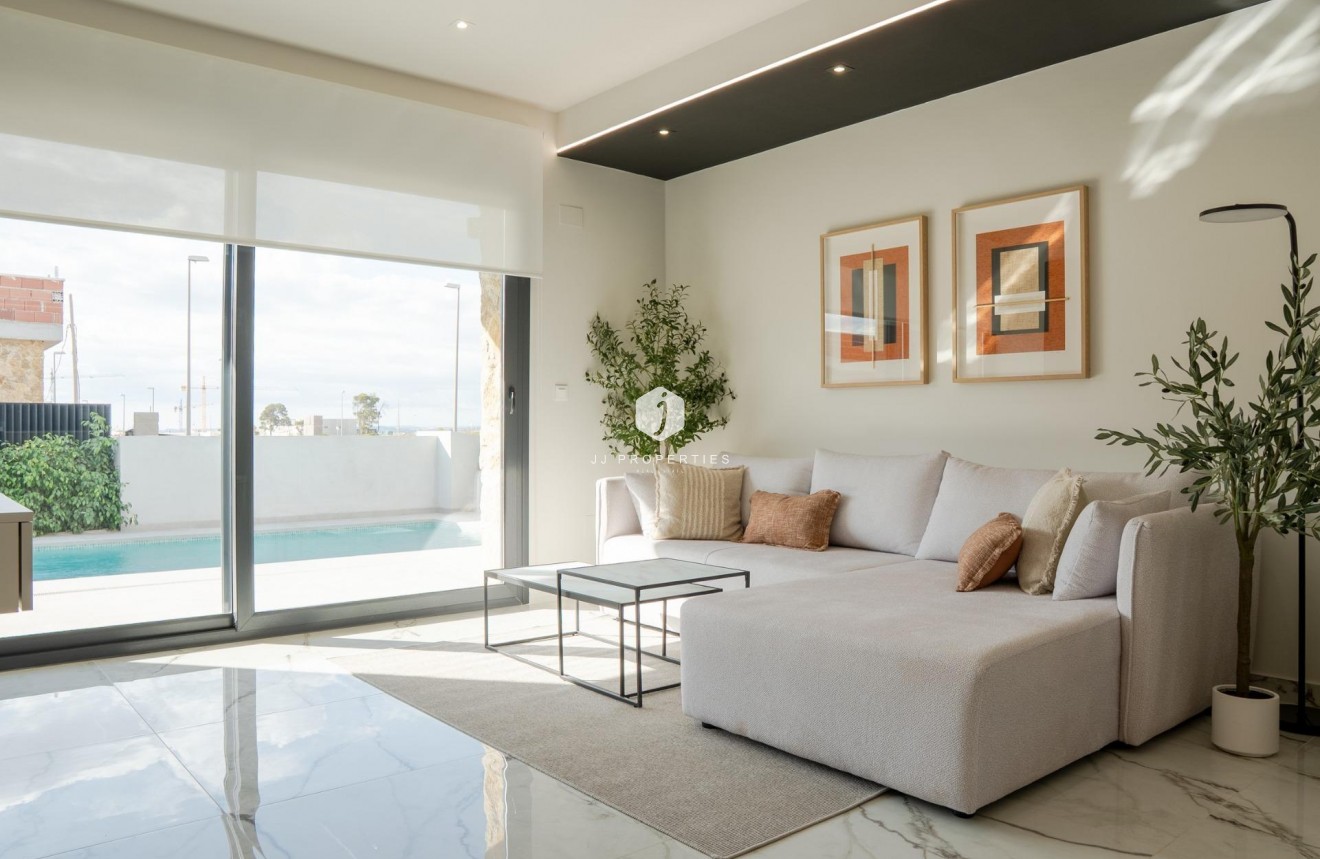 Obra nueva - Villa -
Ciudad Quesada - Lo Marabú