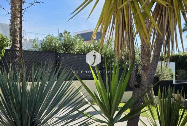 Segunda mano - Villa -
Orihuela Costa - Villamartín