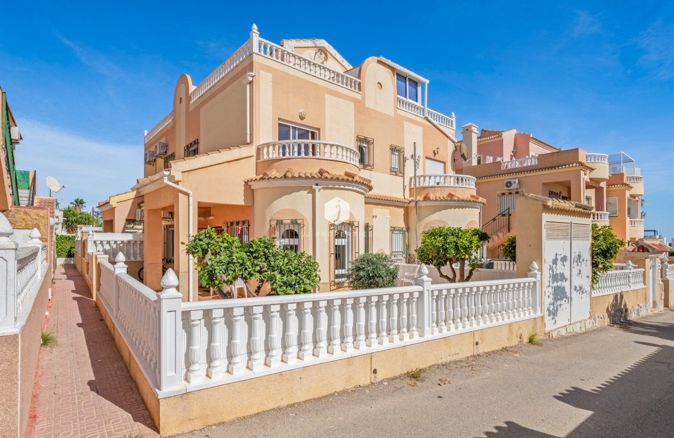 Segunda mano - Chalet -
Orihuela Costa - Costa Blanca