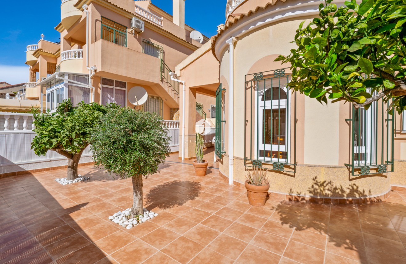 Segunda mano - Chalet -
Orihuela Costa - Costa Blanca