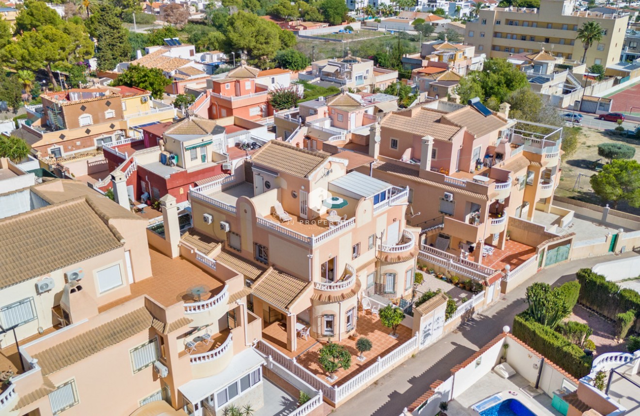 Segunda mano - Chalet -
Orihuela Costa - Costa Blanca