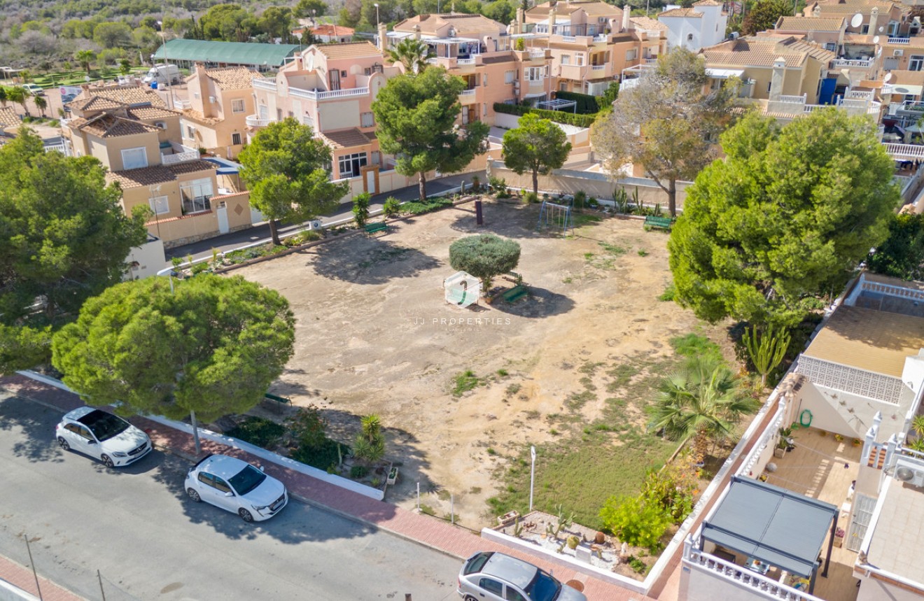 Segunda mano - Chalet -
Orihuela Costa - Costa Blanca