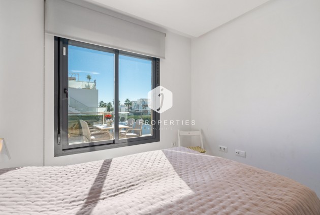 Segunda mano - Bungalow -
Torrevieja - Costa Blanca