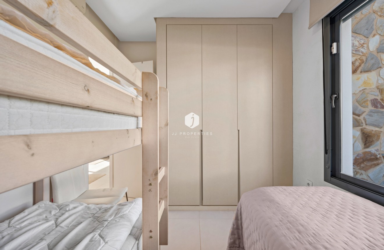 Segunda mano - Bungalow -
Torrevieja - Costa Blanca