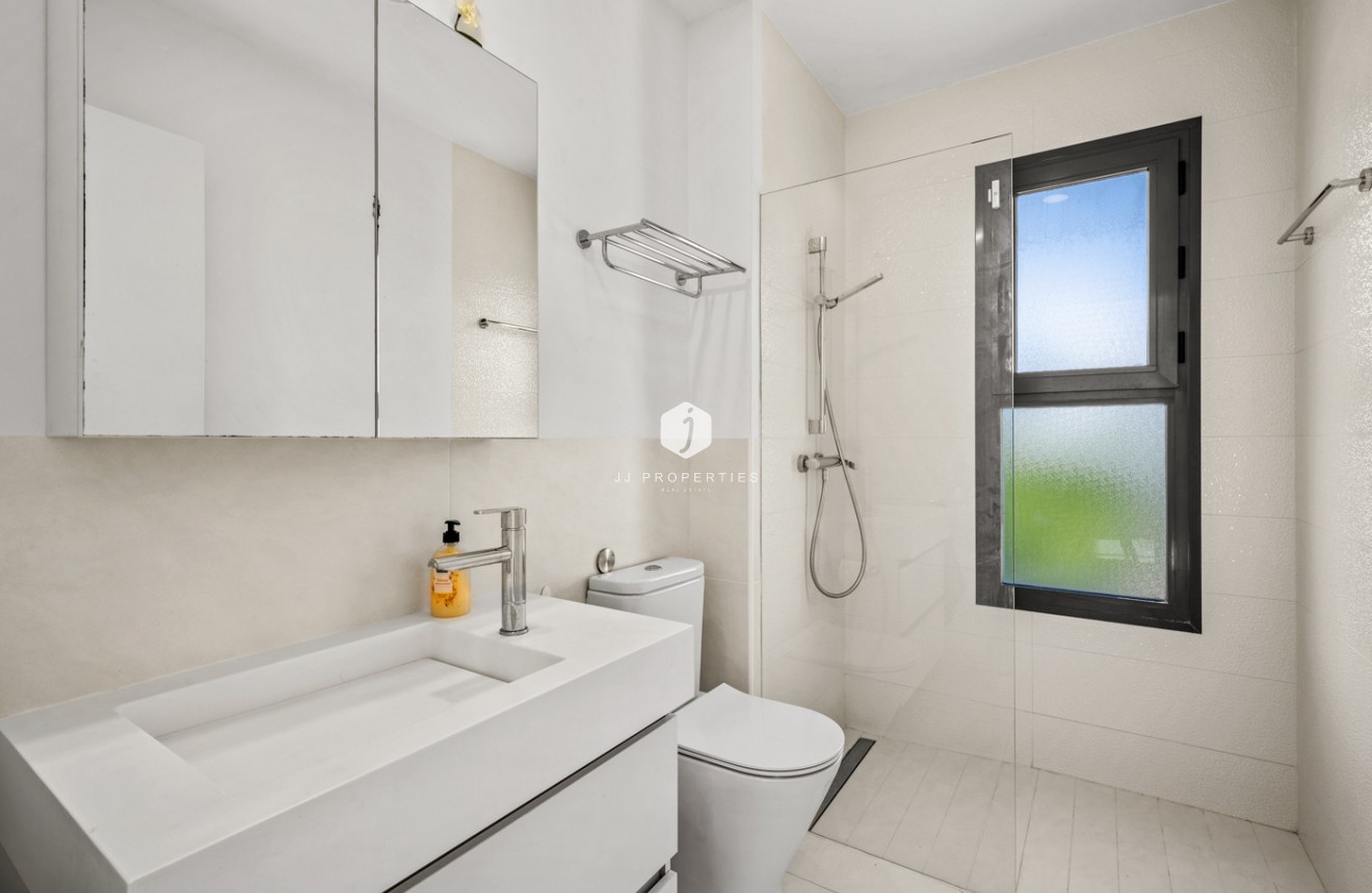 Segunda mano - Bungalow -
Torrevieja - Costa Blanca