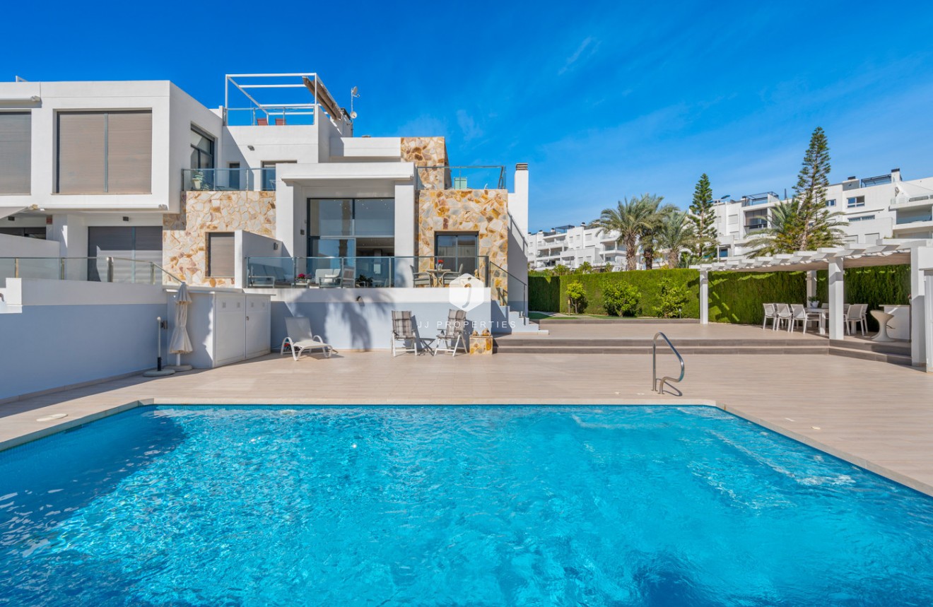 Segunda mano - Bungalow -
Torrevieja - Costa Blanca