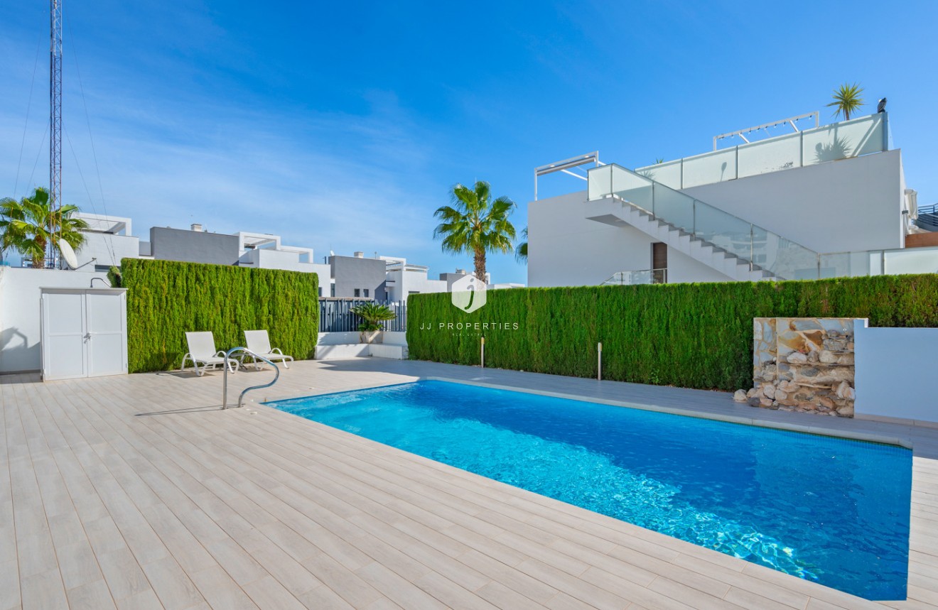 Segunda mano - Bungalow -
Torrevieja - Costa Blanca