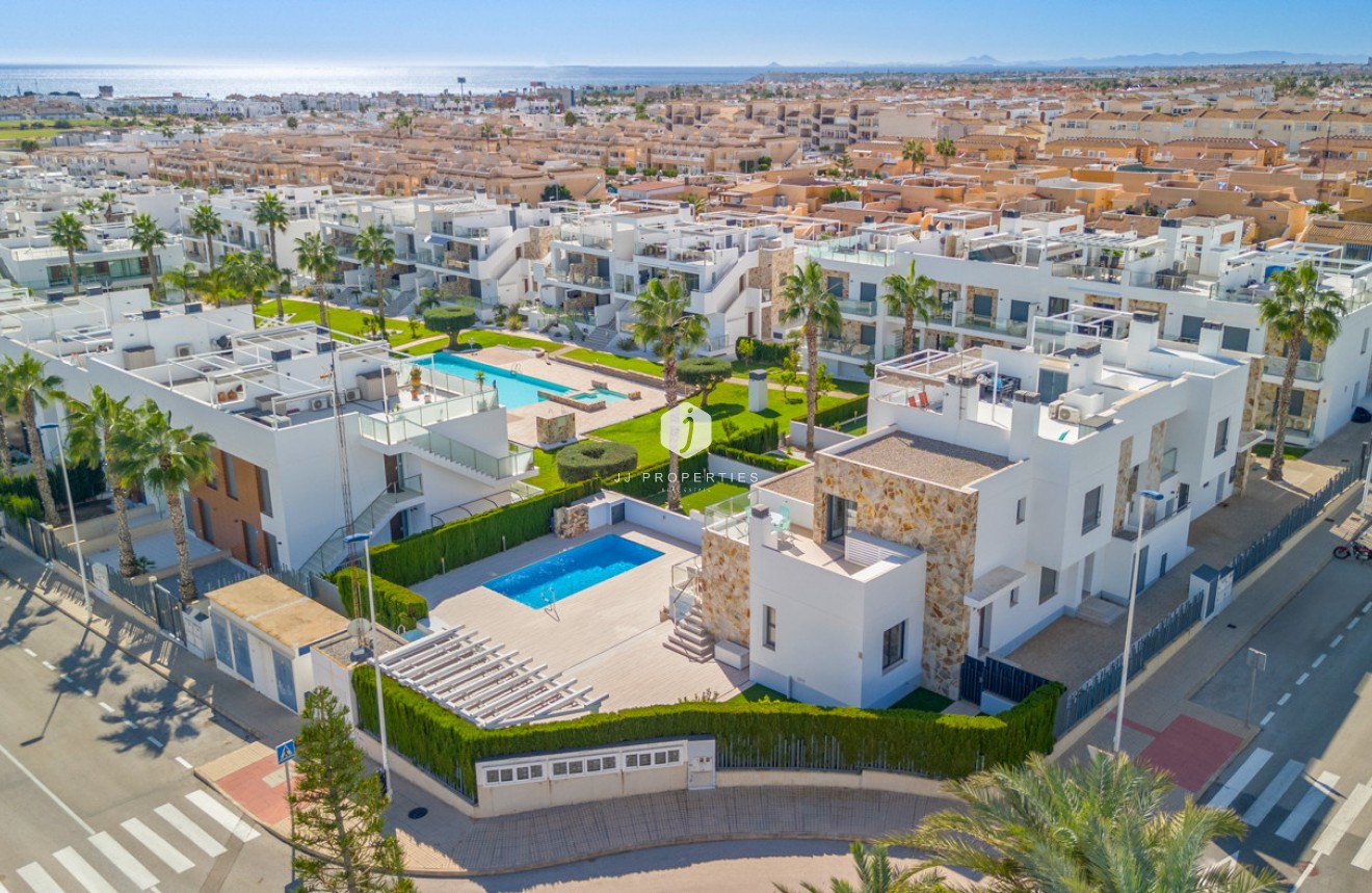 Segunda mano - Bungalow -
Torrevieja - Costa Blanca