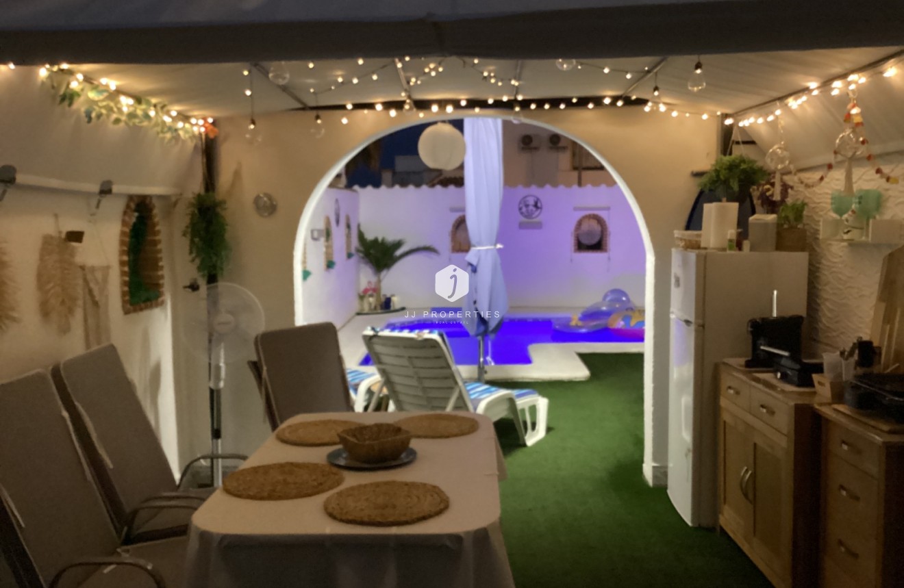 Segunda mano - Villa -
Orihuela Costa - Costa Blanca