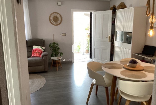 Segunda mano - Villa -
Orihuela Costa - Costa Blanca