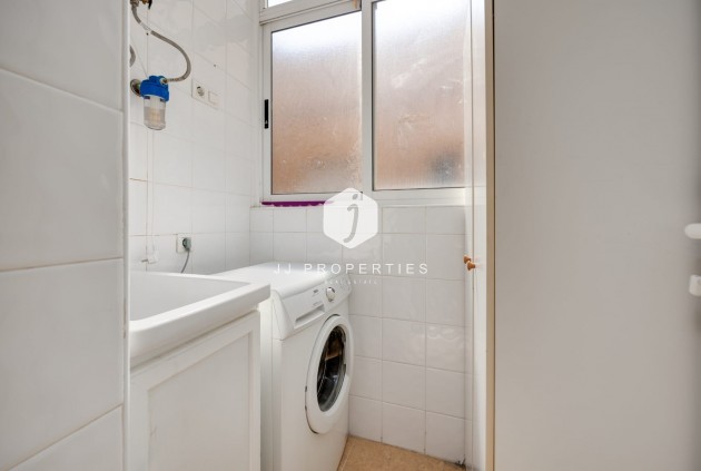 Segunda mano - Apartamento / piso -
Jacarilla - Inland