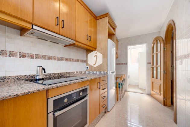 Segunda mano - Apartamento / piso -
Jacarilla - Inland