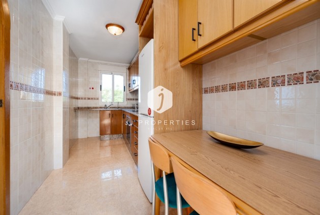 Segunda mano - Apartamento / piso -
Jacarilla - Inland