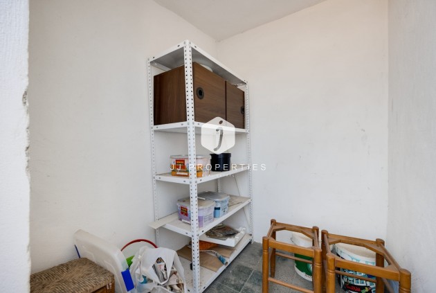 Segunda mano - Apartamento / piso -
Jacarilla - Inland